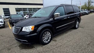 2016 Chrysler Town &amp; Country Touring-L Anniversary Edition