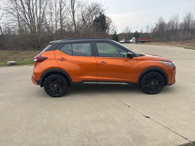 2023 Nissan Kicks SR