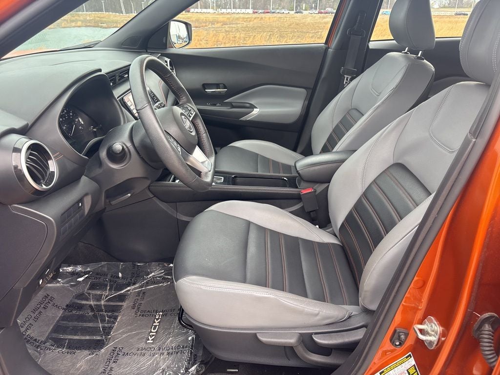 2023 Nissan Kicks SR