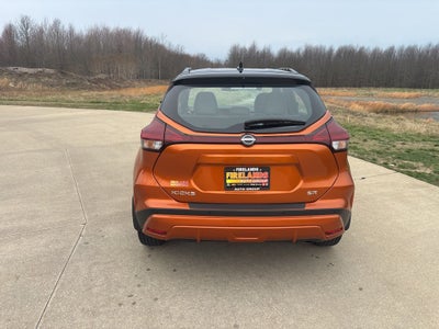 2023 Nissan Kicks SR
