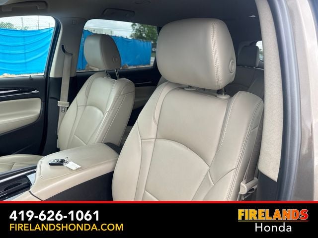 2020 Buick Enclave Essence