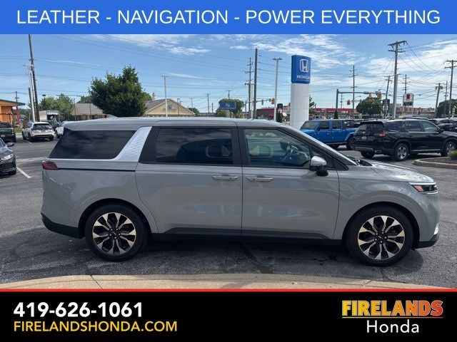 2024 Kia Carnival EX