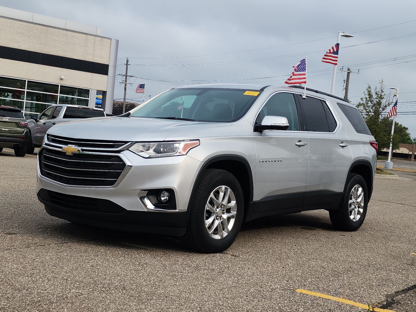 2020 Chevrolet Traverse LT Cloth