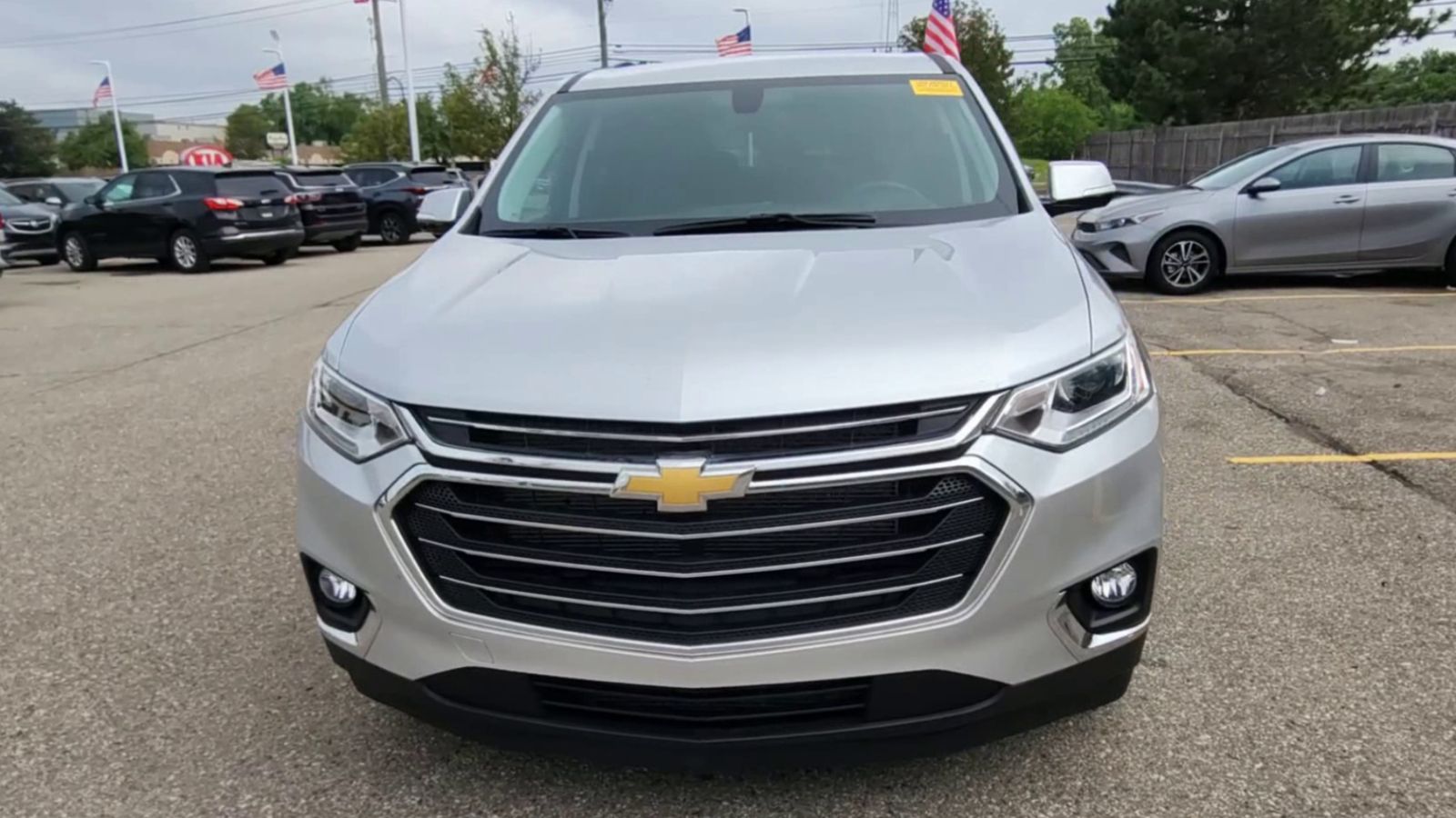 2020 Chevrolet Traverse LT Cloth