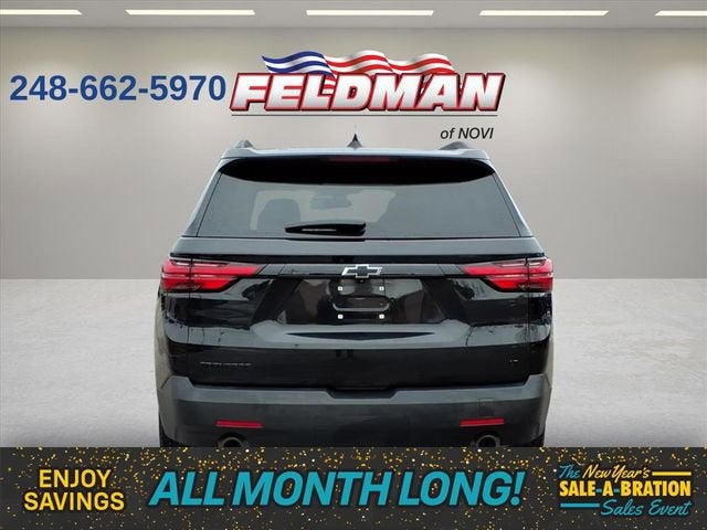 2023 Chevrolet Traverse LT Cloth