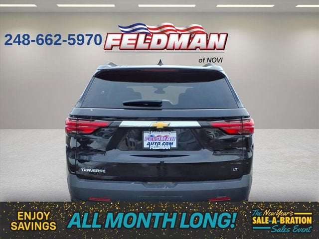 2023 Chevrolet Traverse LT Cloth