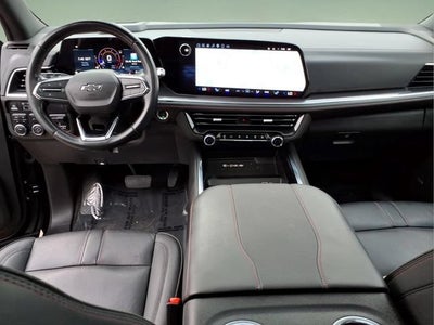 2025 Chevrolet Suburban RST