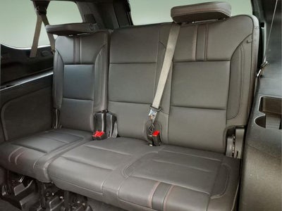 2025 Chevrolet Suburban RST