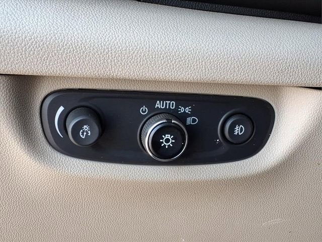 2020 Buick Regal TourX Essence