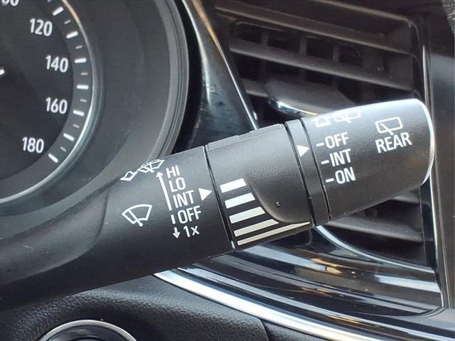 2020 Buick Regal TourX Essence