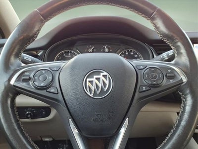 2020 Buick Regal TourX Essence
